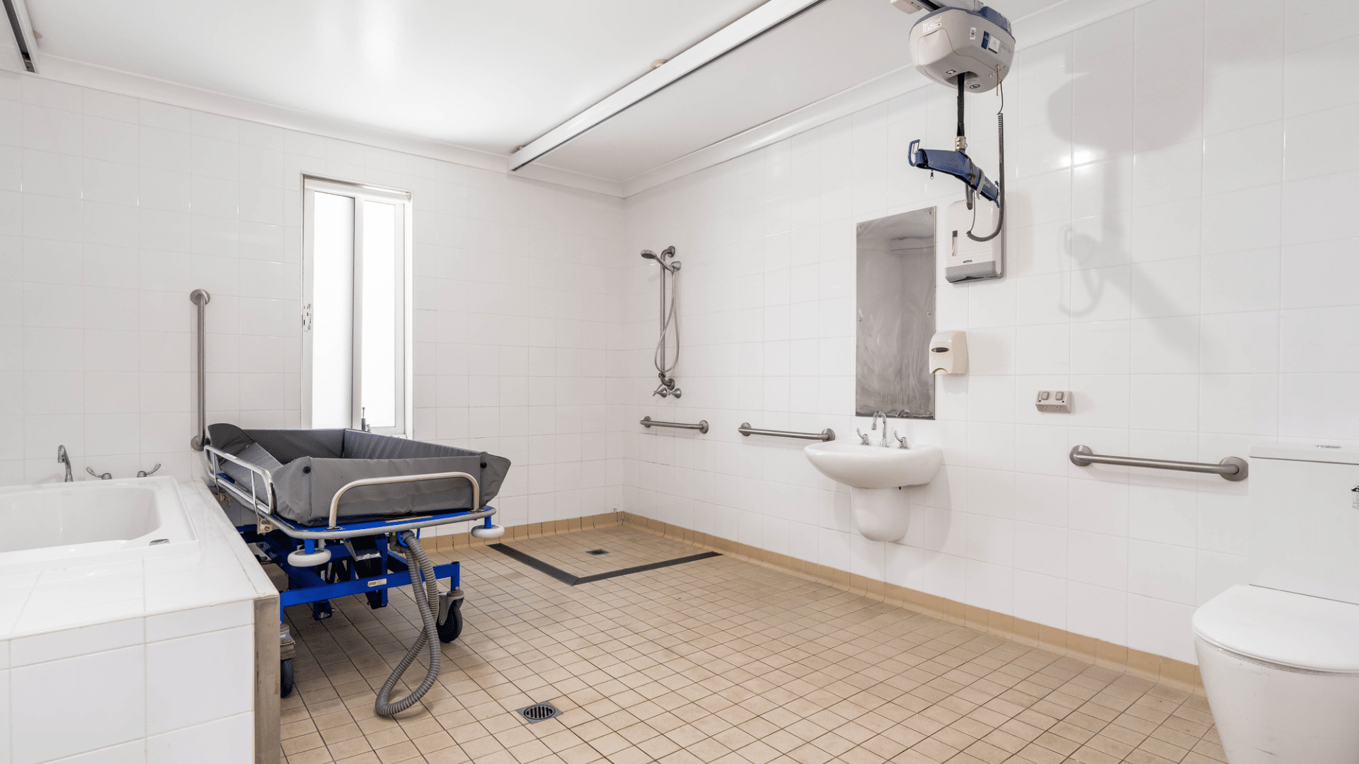 Beacon Hill 2 (16060)_Bathroom2