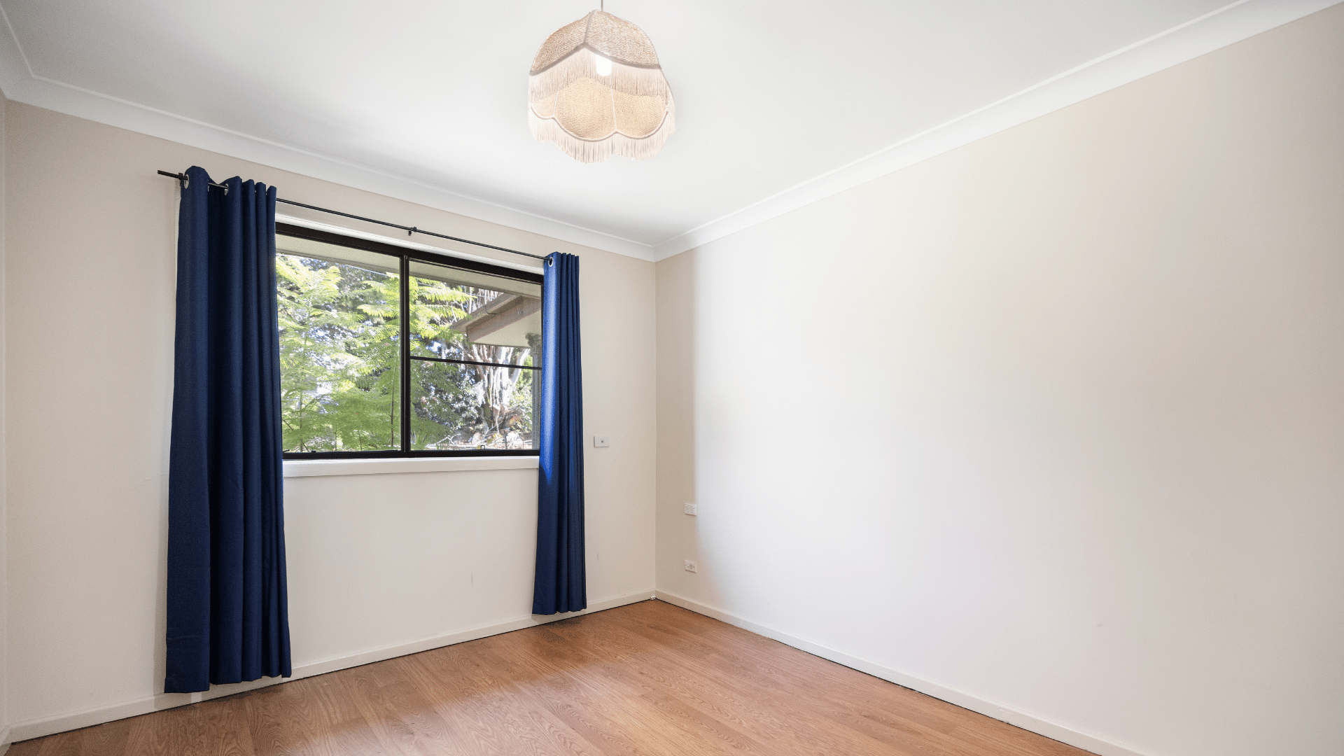 Normanhurst 3 (16089)_Bedroom