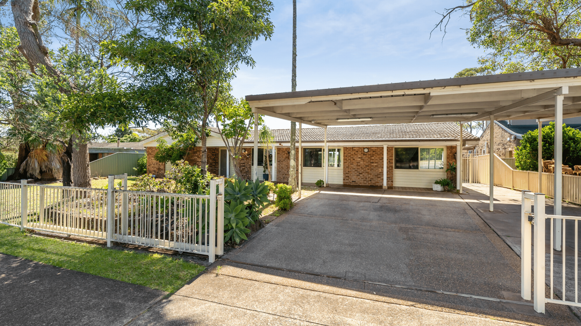 Hornsby Heights 2 (16082)_Carport