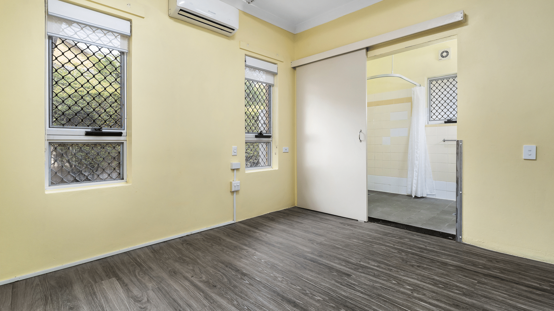 Wellington_Bedroom2