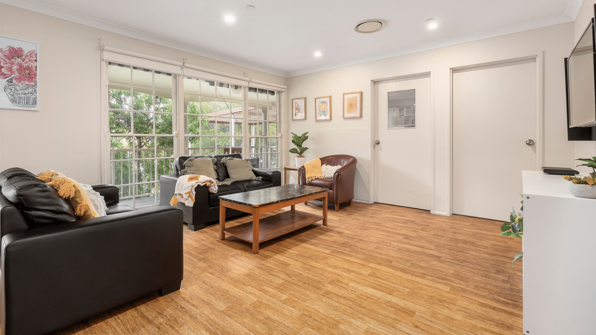 Belrose (16106)_Living