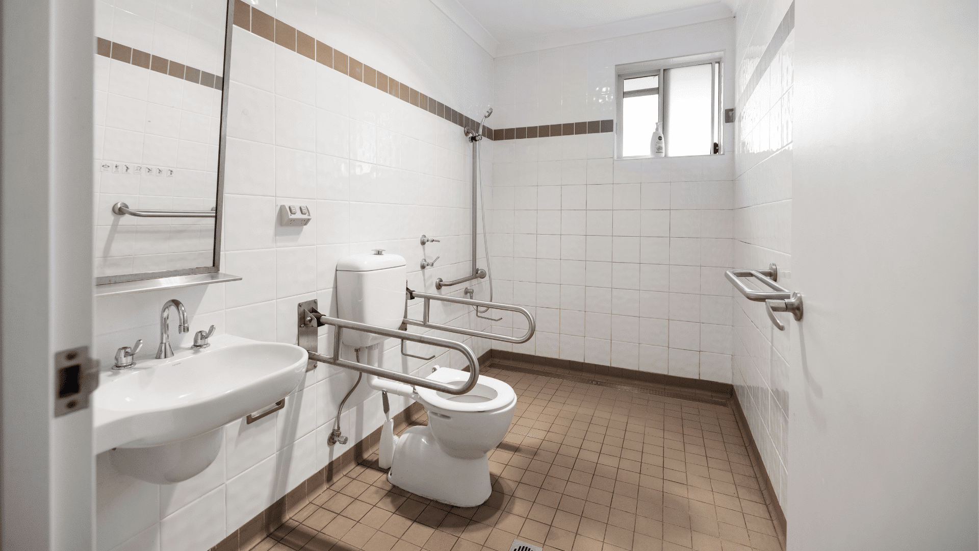 Supported-independent-living-Hornsby-Burdette-16112_Image 19_Bathroom 1.1